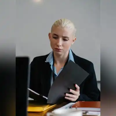 唐珈
